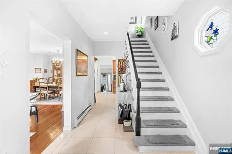 1631 Maple Street Fort Lee NJ 07024