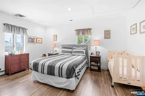 1631 Maple Street Fort Lee NJ 07024