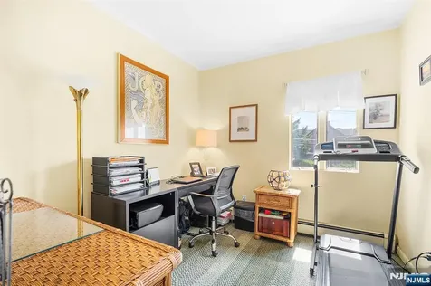 1631 Maple Street Fort Lee NJ 07024