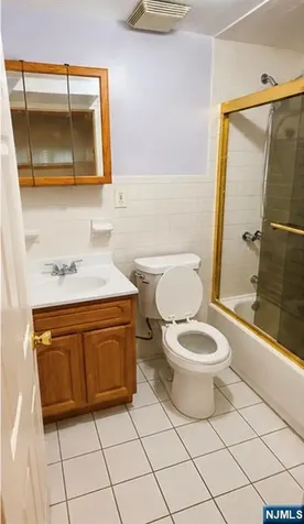 135 Westminster Place Lodi NJ 07644