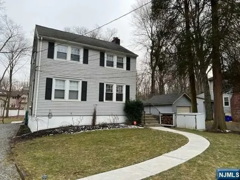 56 Lindeman Avenue Closter NJ 07624