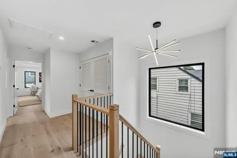887 Linden Avenue Ridgefield NJ 07657