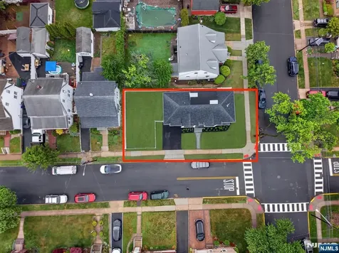 887 Linden Avenue Ridgefield NJ 07657