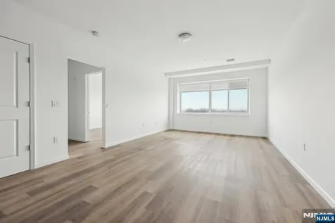 2 Executive Fort Lee NJ 07024