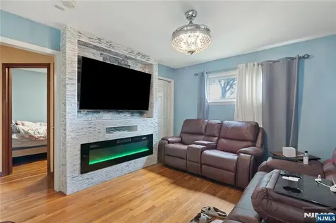 200 Bradford Avenue Linden NJ 07036