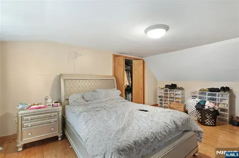 200 Bradford Avenue Linden NJ 07036