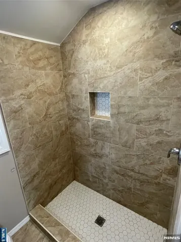 544 Oritani Place Teaneck NJ 07666