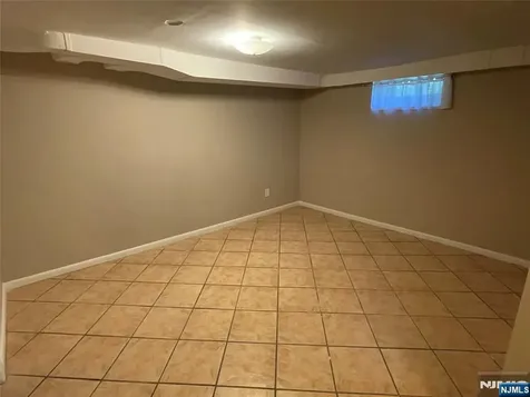 544 Oritani Place Teaneck NJ 07666
