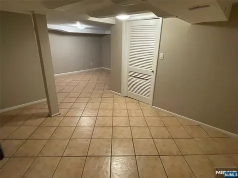 544 Oritani Place Teaneck NJ 07666