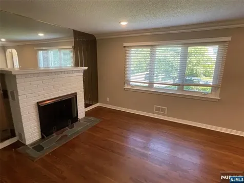 544 Oritani Place Teaneck NJ 07666