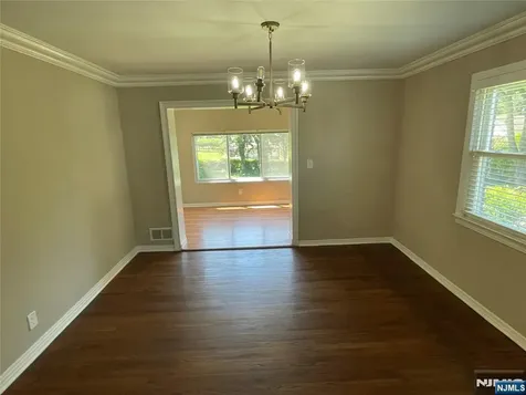544 Oritani Place Teaneck NJ 07666