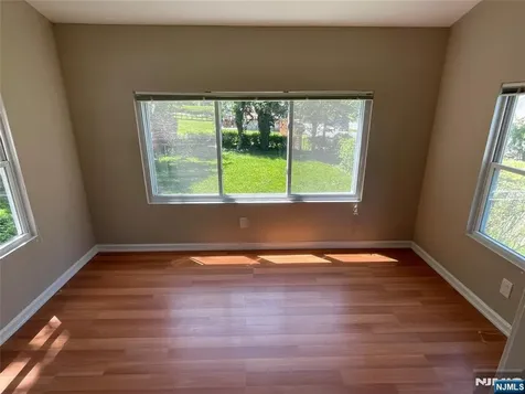 544 Oritani Place Teaneck NJ 07666