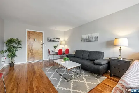 565 Grove Street Clifton NJ 07013