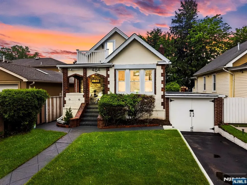 484 Sylvan Street Saddle Brook NJ 07663