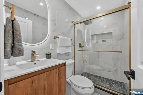 484 Sylvan Street Saddle Brook NJ 07663
