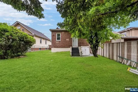 484 Sylvan Street Saddle Brook NJ 07663