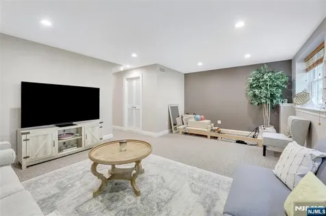 9 Franklin Montvale NJ 07645