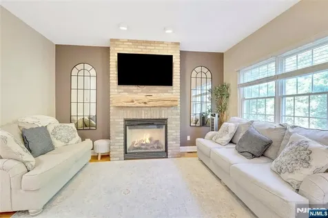 9 Franklin Montvale NJ 07645