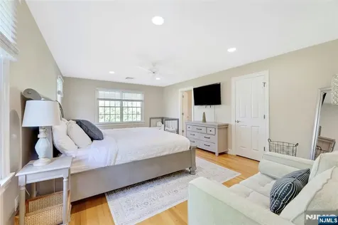 9 Franklin Montvale NJ 07645
