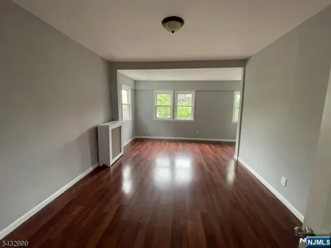 8 Treacy Avenue Newark NJ 07108