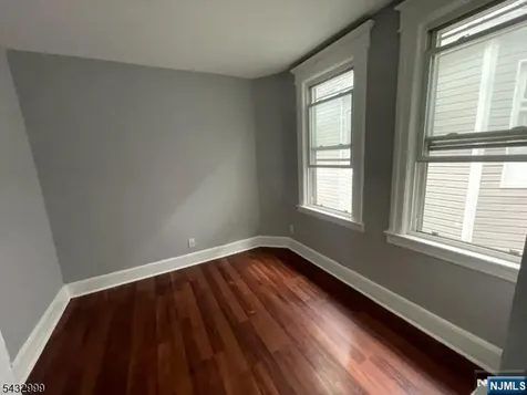 8 Treacy Avenue Newark NJ 07108