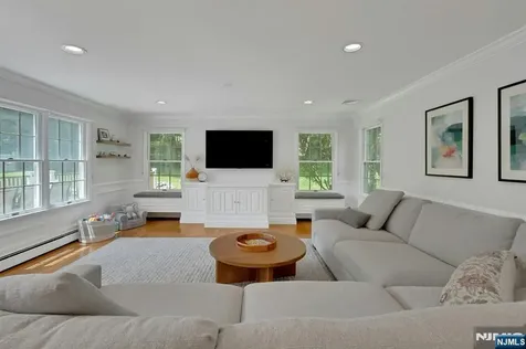 140 Boulevard Glen Rock NJ 07452