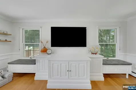140 Boulevard Glen Rock NJ 07452