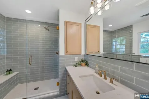 140 Boulevard Glen Rock NJ 07452
