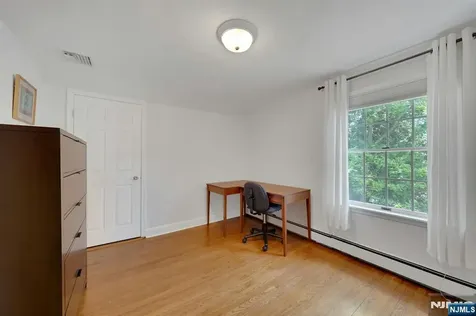 140 Boulevard Glen Rock NJ 07452