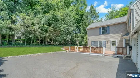 140 Boulevard Glen Rock NJ 07452