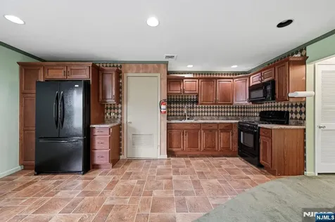 433 Tappan Road Northvale NJ 07647