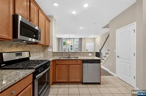 93 Wesmont Drive Wood Ridge NJ 07075