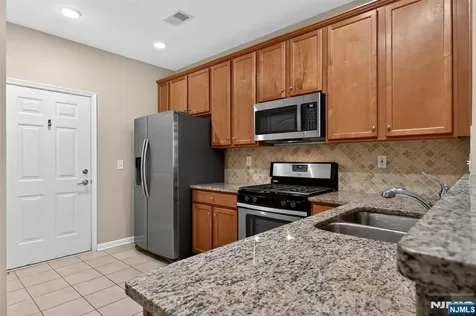 93 Wesmont Drive Wood Ridge NJ 07075