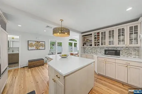 45 Highfield Road Bloomfield NJ 07003