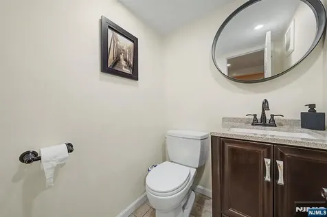 45 Highfield Road Bloomfield NJ 07003