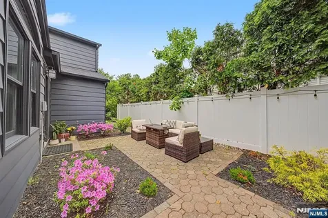 45 Highfield Road Bloomfield NJ 07003