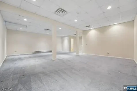 32 Kent Drive Roseland NJ 07068