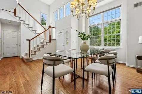 32 Kent Drive Roseland NJ 07068