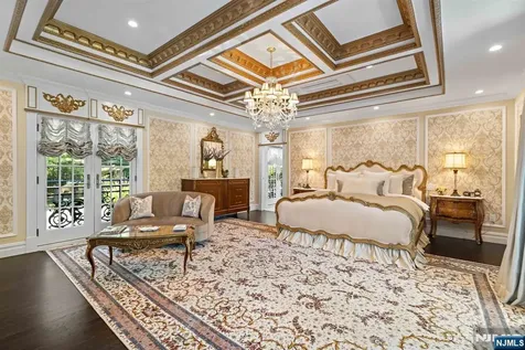 354 W Grand Avenue Montvale NJ 07645