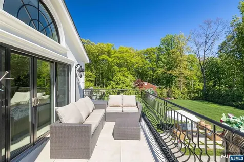 354 W Grand Avenue Montvale NJ 07645