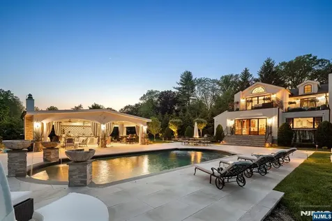 354 W Grand Avenue Montvale NJ 07645