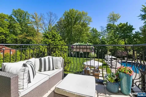 354 W Grand Avenue Montvale NJ 07645