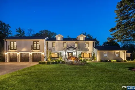 354 W Grand Avenue Montvale NJ 07645
