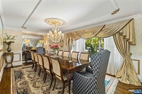 354 W Grand Avenue Montvale NJ 07645