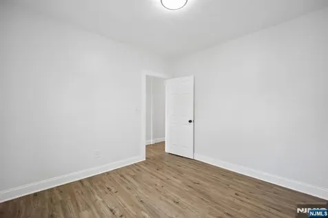 18 Hilton Avenue Maplewood NJ 07040