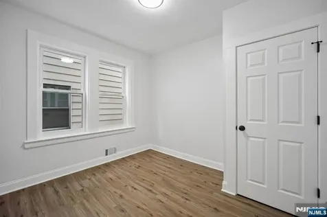 18 Hilton Avenue Maplewood NJ 07040