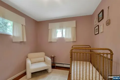 57 Stonefield Road Glen Rock NJ 07452