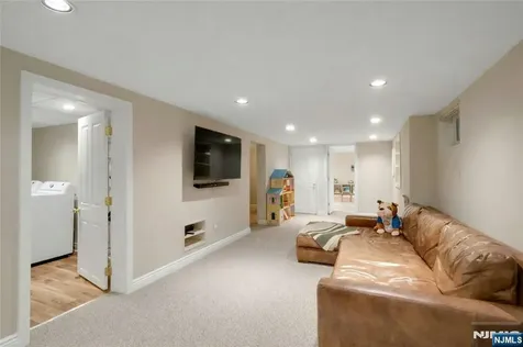 57 Stonefield Road Glen Rock NJ 07452
