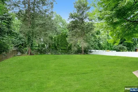 57 Stonefield Road Glen Rock NJ 07452