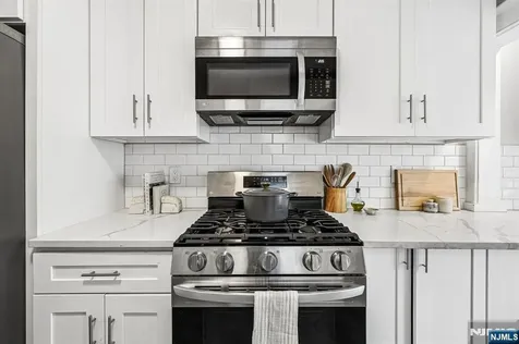 163 Poplar Avenue Hackensack NJ 07601